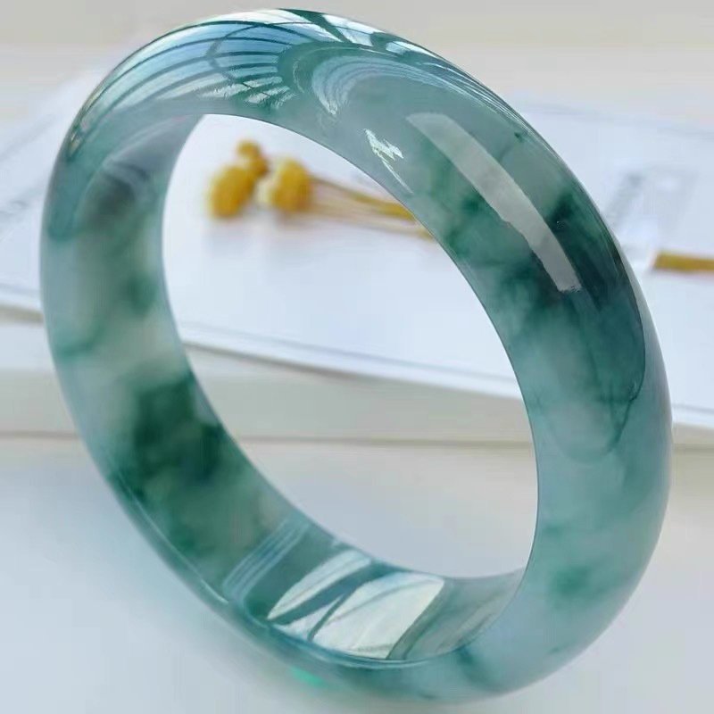 Bracelets - سوار من اليشم الجليدي من ميانمار،