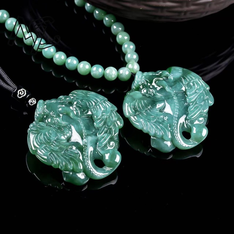 Necklaces - قلادة من اليشم الطبيعي الأزرق من