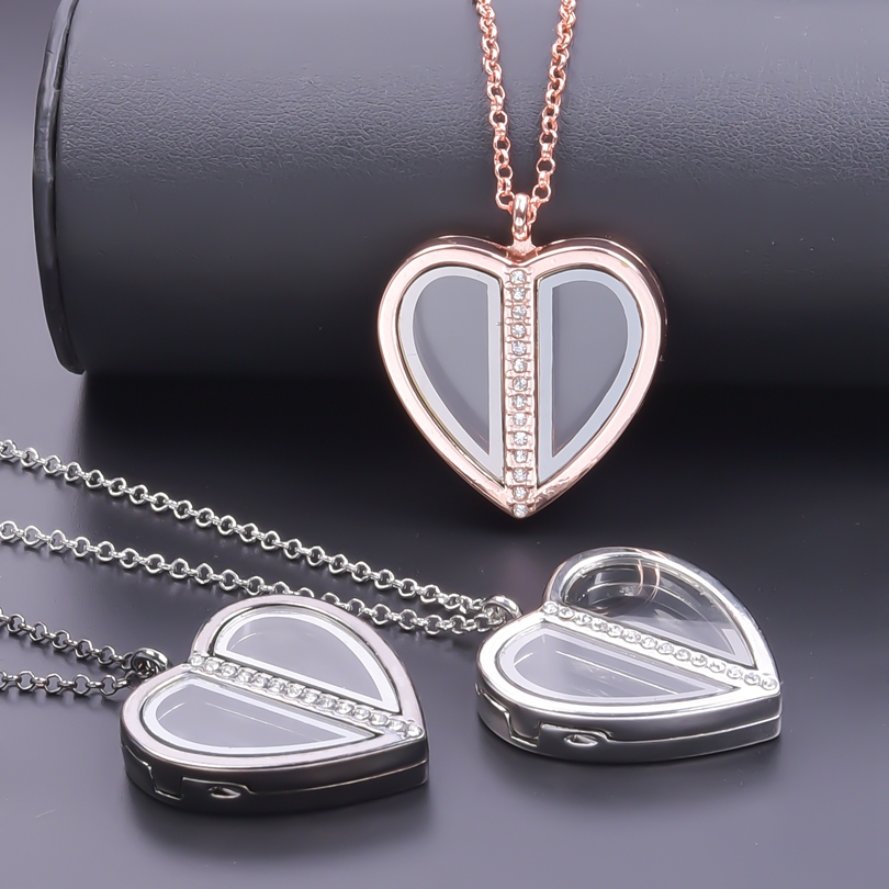 Heart Locket Necklace Photo - المغناطيس قلادة مدلاة بشكل قلب للنساء