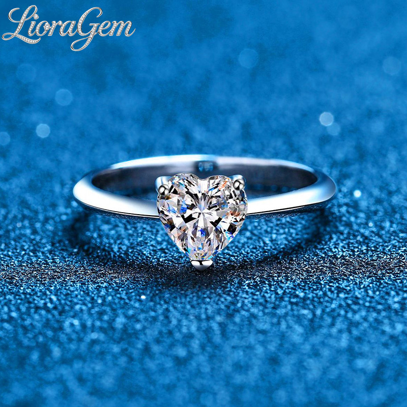 Moissanite Engagement Ring 1 Carat - خاتم موسانيت من ليوراجيم بوزن 1