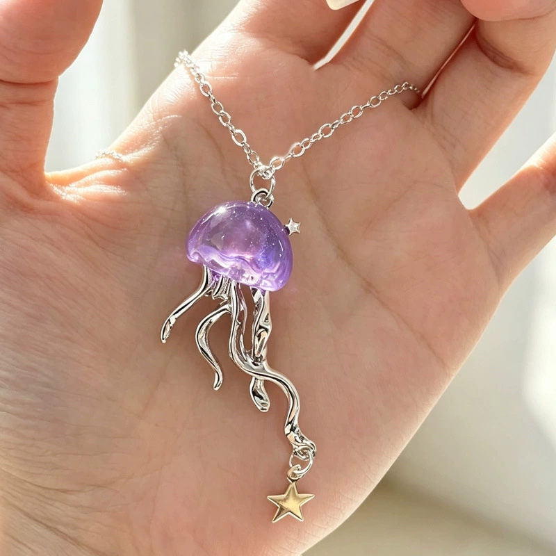 Layered Pendant Necklace Aesthetic - قلادة أنيقة على شكل قنديل البحر