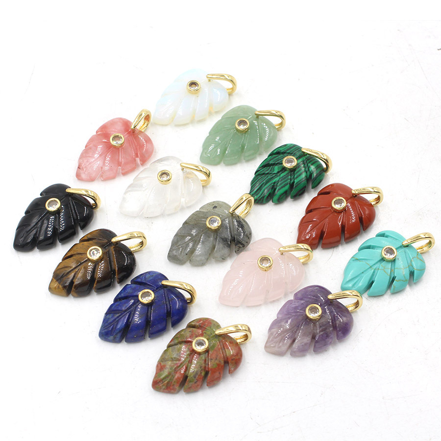 Crystal Pendant Necklace Natural Stone - قلادة على شكل ورقة من الكريستال