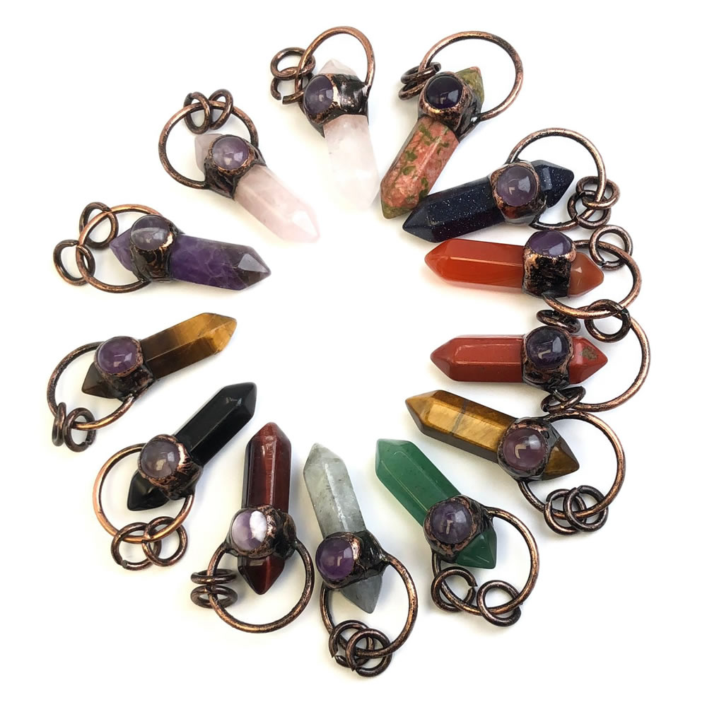 Crystal Pendant Necklace Natural Stone - قلادات من الكوارتز الكريستالي الطبيعي للقلائد،