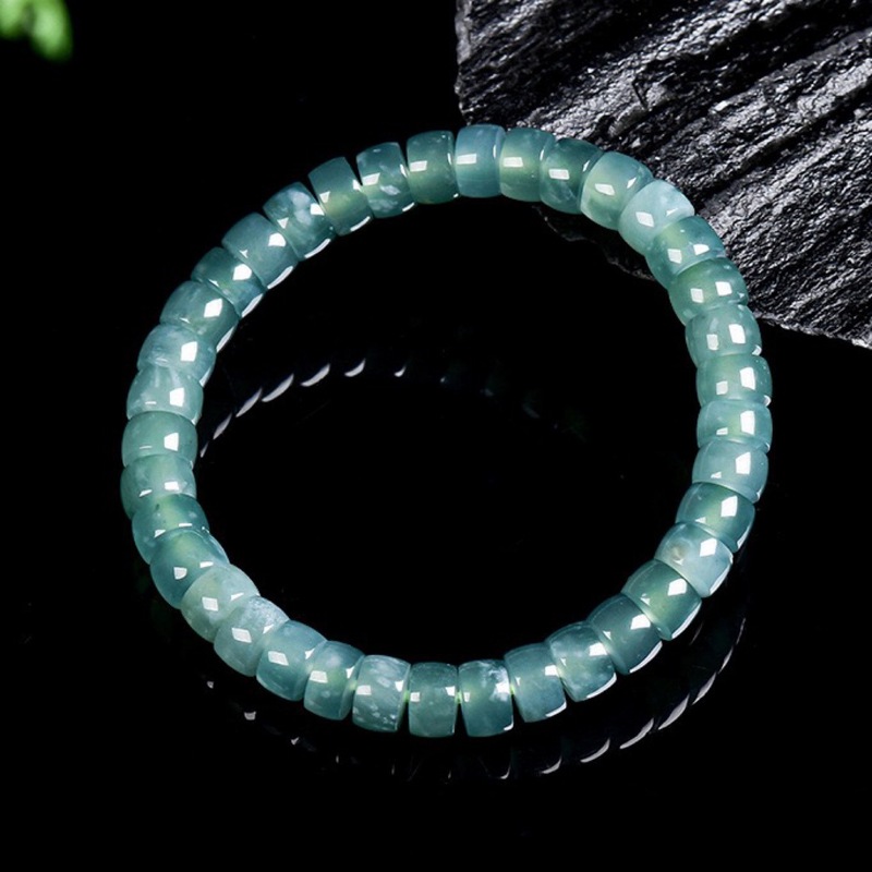 سوار من اليشم الطبيعي من الدرج - مراجعة Bracelets وسعره