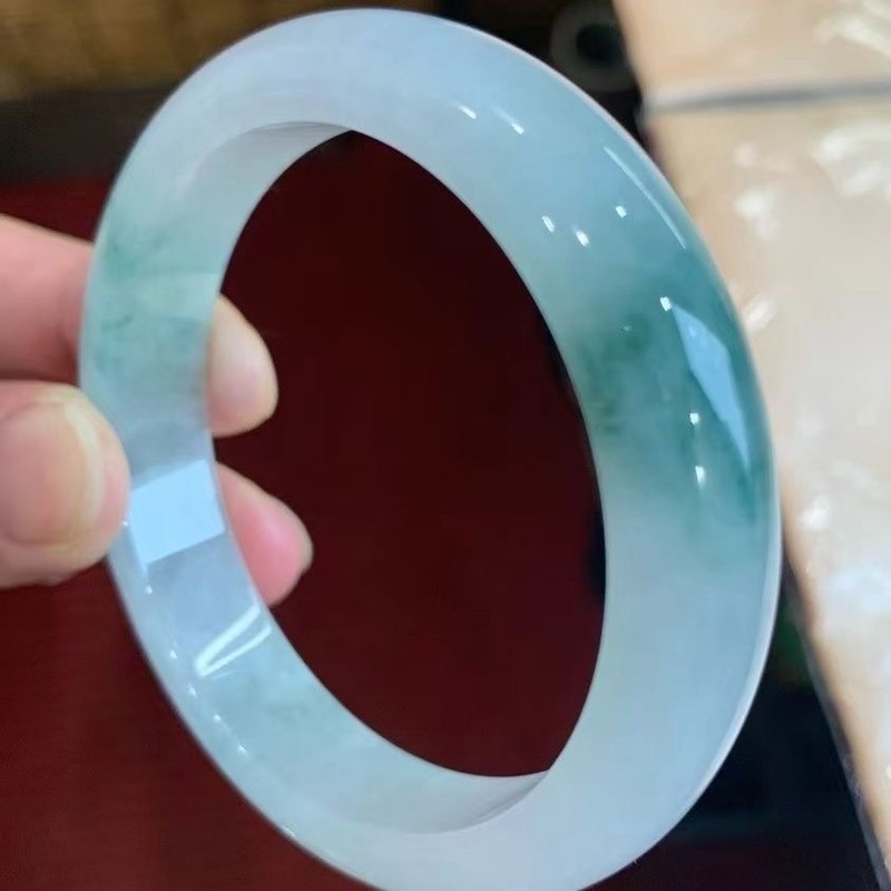 سوار اليشم الميانماري، إسورة م - مراجعة Bracelets وسعره
