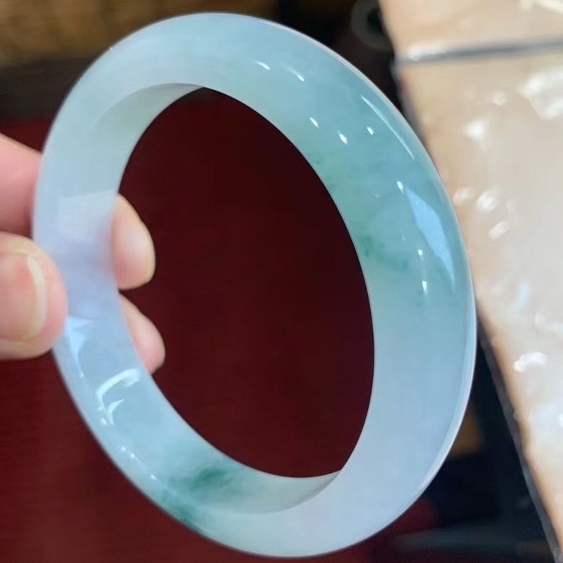 سوار اليشم الميانماري، إسورة م - مراجعة Bracelets وسعره