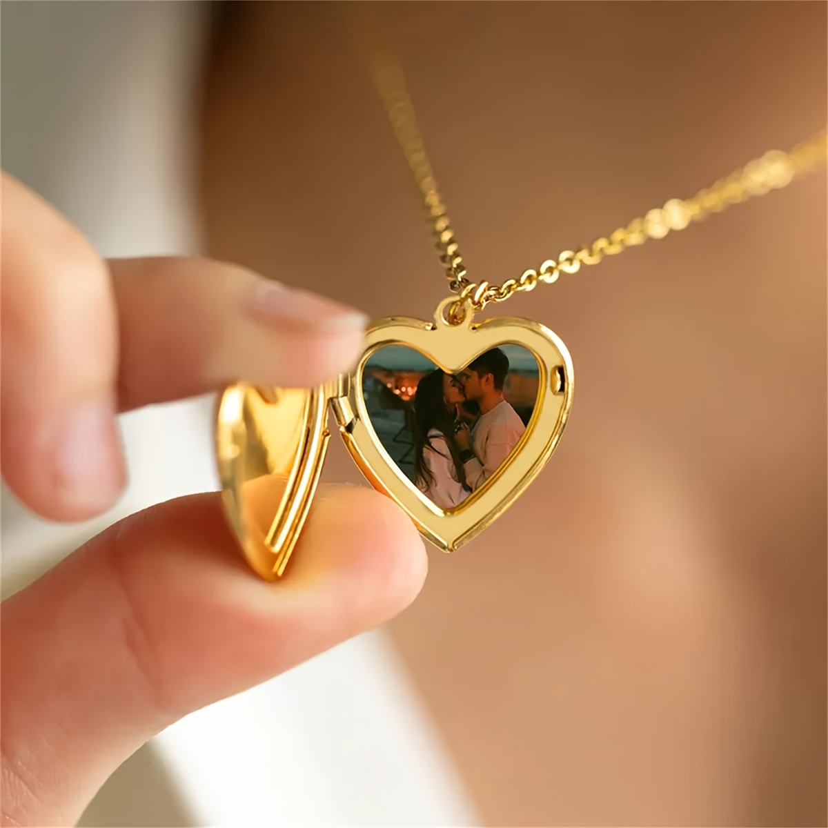 شخصية 1/2 صورة القلب المنجد قل - مراجعة Heart Locket Necklace Photo وسعره