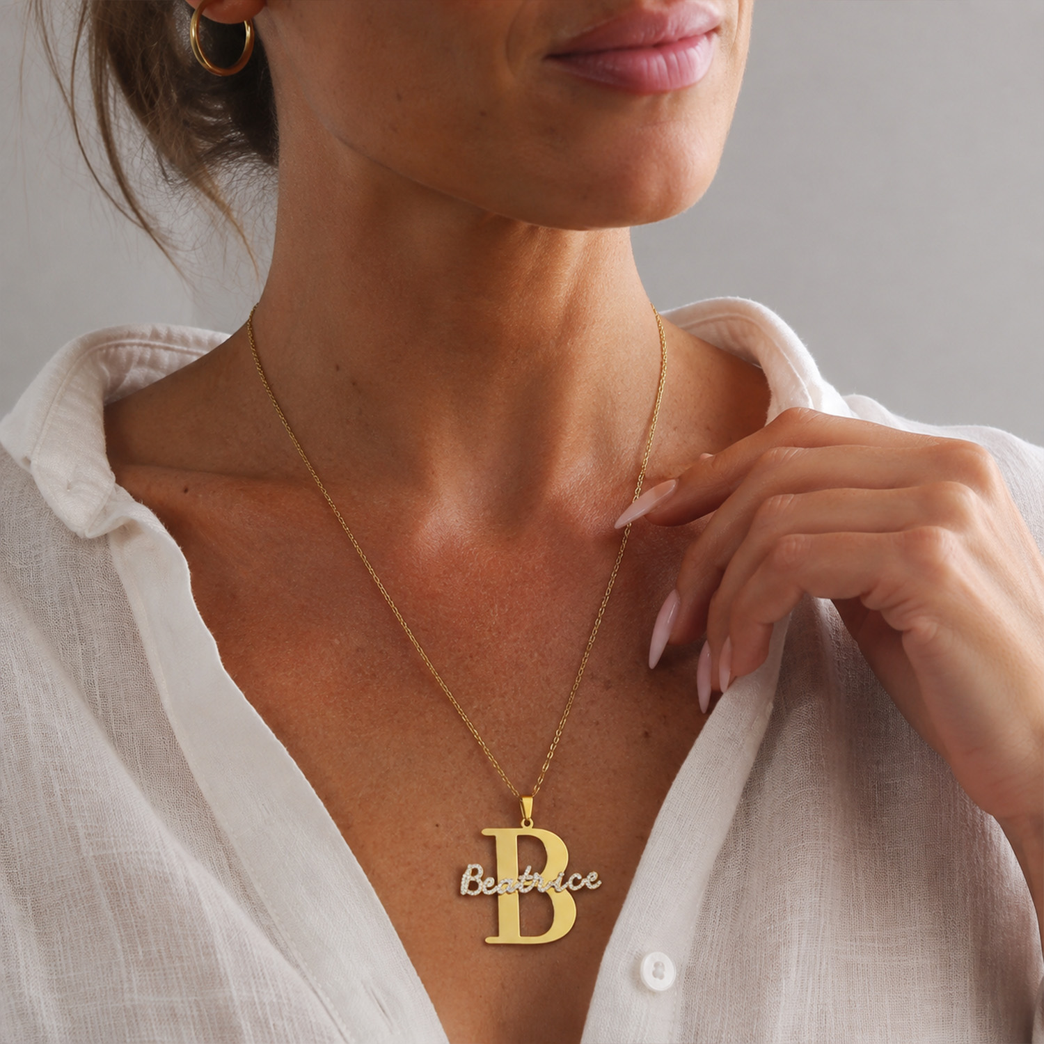 قلادة اسم مخصصة من كيتيان مزين - مراجعة Initial Letter Necklace 18K Gold وسعره