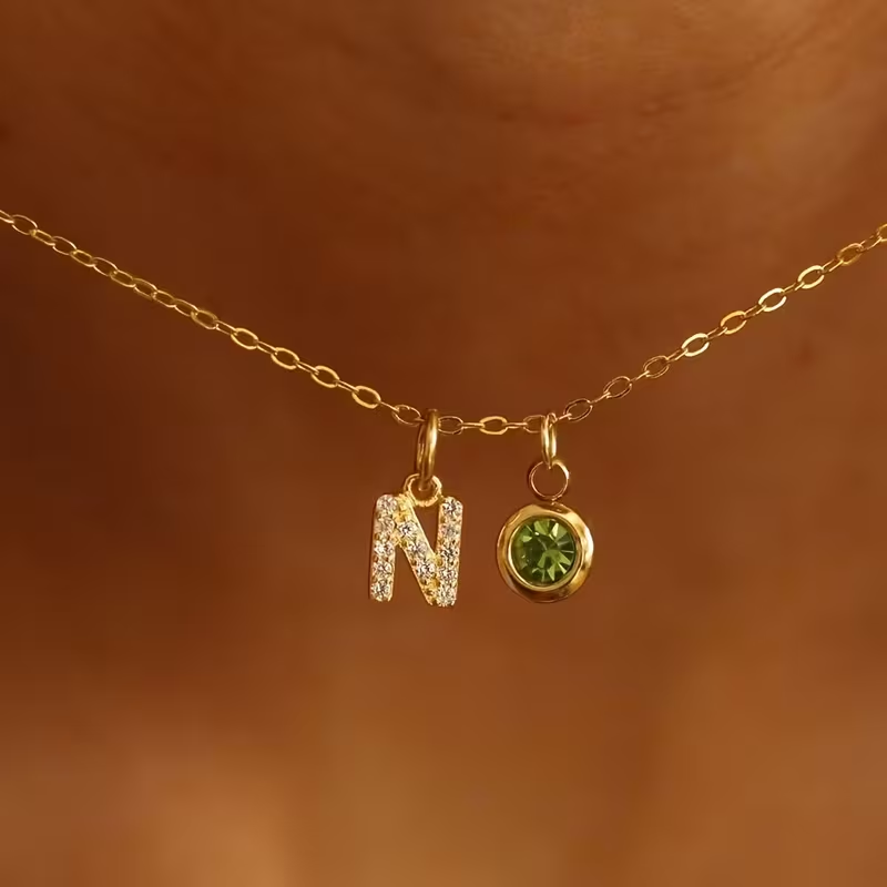 قلادة مخصصة بحرف أولي من A إلى - مراجعة Custom Name Necklace Stainless Steel وسعره