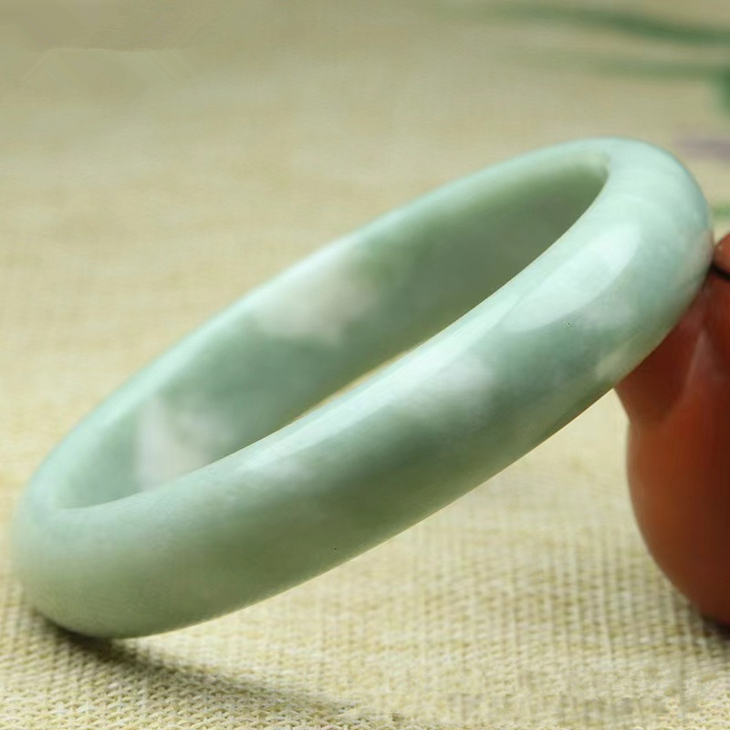 اليشم للنساء، سوار اليشم الأخض - مراجعة Bracelets وسعره