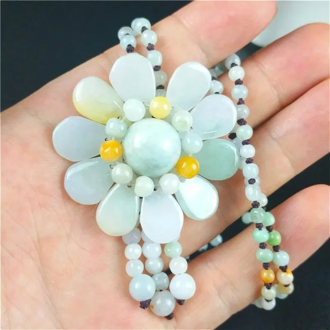 شهادة البورمية اليشم عباد الشم - مراجعة Necklaces وسعره