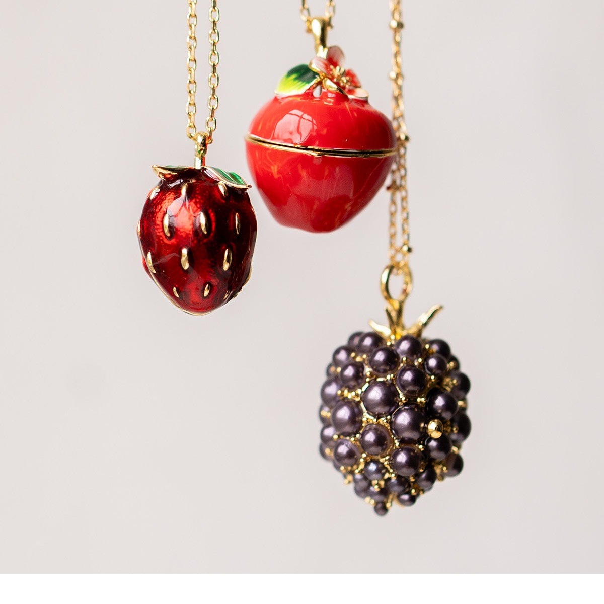 قلادة بيضة عيد الفصح الجديدة ع - مراجعة Heart Locket Necklace Photo وسعره