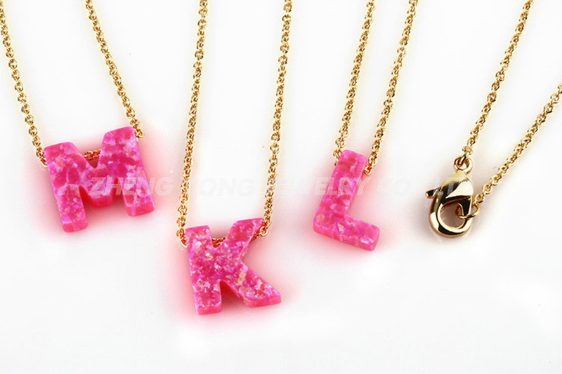 قلادة على شكل حرف أولي سلسلة ن - مراجعة Initial Letter Necklace 18K Gold وسعره