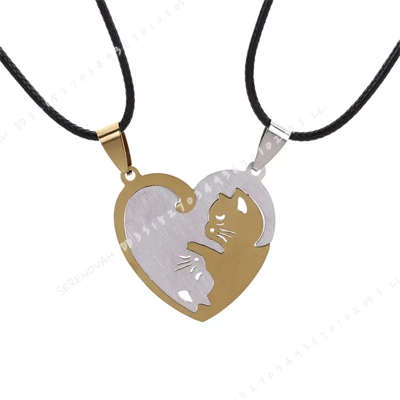 زوج واحد من ميداليات المفاتيح  - مراجعة Magnetic Couple Matching Necklaces وسعره