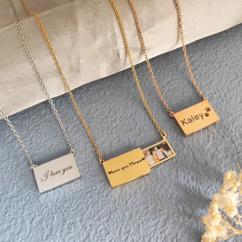 قلادة مخصصة من الفولاذ المقاوم - مراجعة Heart Locket Necklace Photo وسعره